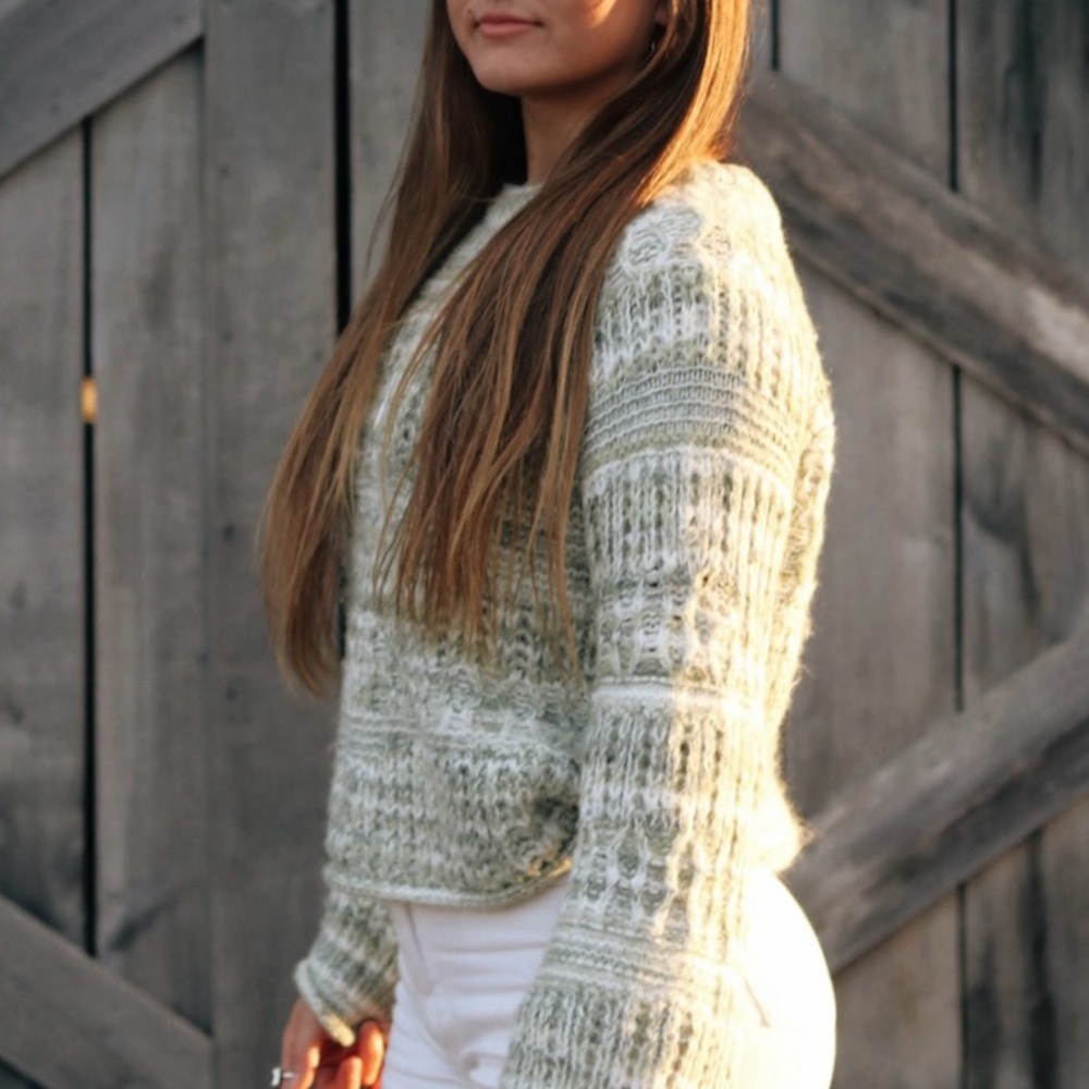 Universal Thread Sweater - Picture 2 of 4